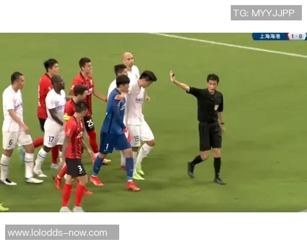 中超精彩对决尤文图斯大胜莱比锡帽子戏法引发争议判罚热议