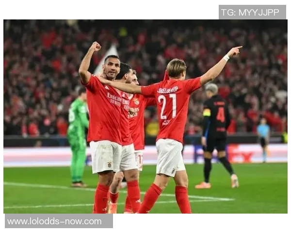 本菲卡逆转AC米兰足总杯之战乌龙球成比赛转折点引发热议